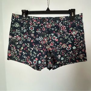Gap Khakis Navy Floral Print Chino Mid Rise Shorts Size 4